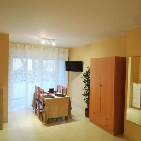 דירה Cozy Near The Beach *