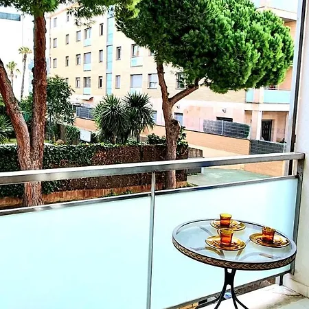 דירה Cozy Near The Beach *